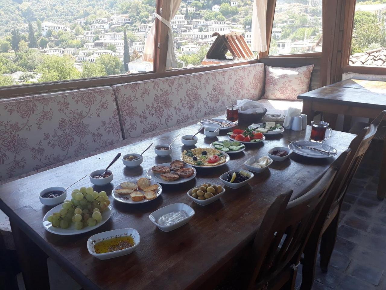 Kirkinca Hotel Selçuk Bagian luar foto